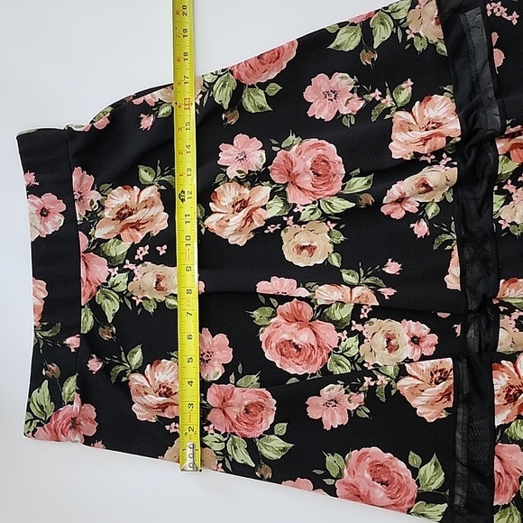 ⭐️3/ $30⭐️ Studio Skirt A-Line Black Pink Floral Inset Mesh Hem Lightweight Sz S - Picture 13 of 15